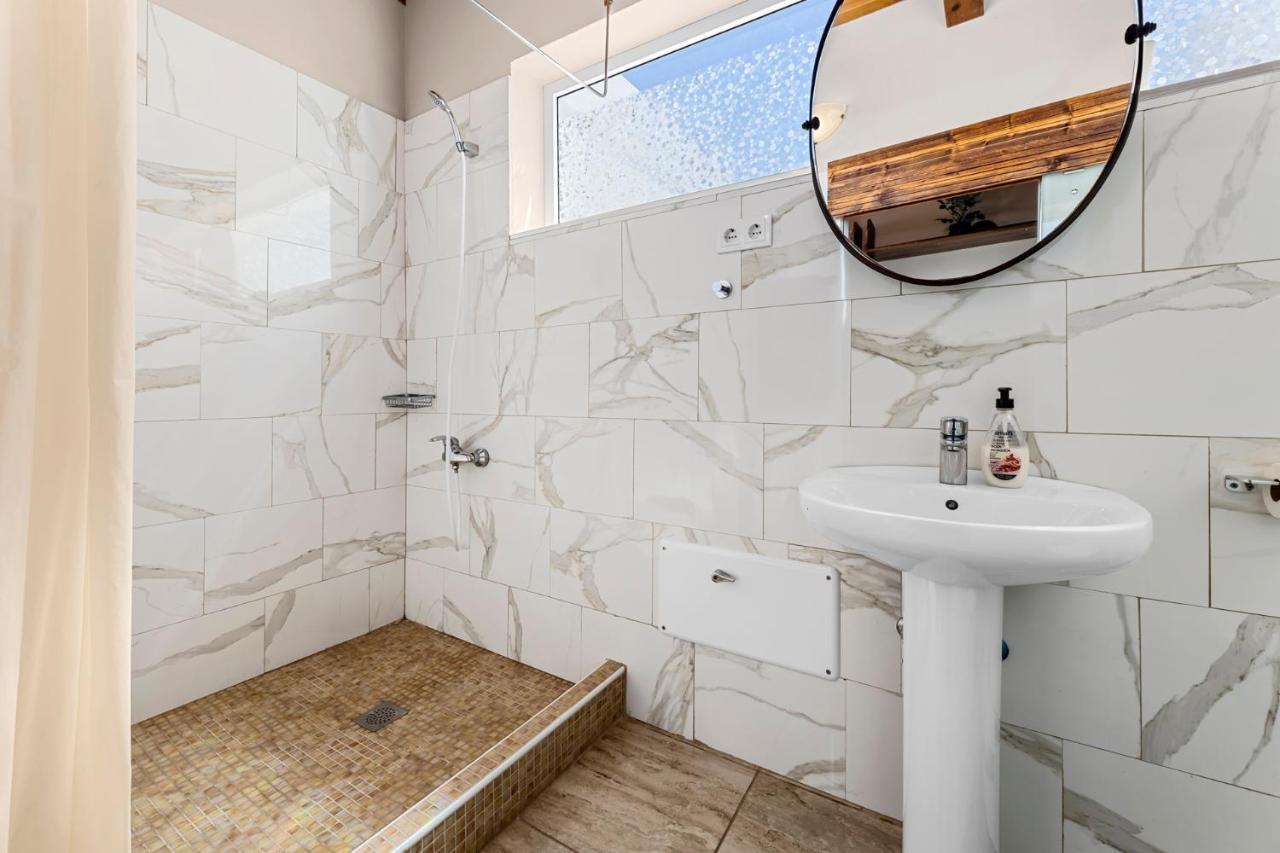 E Ensuite Vacation Apartment Lanzarote Arrecife  Exterior foto